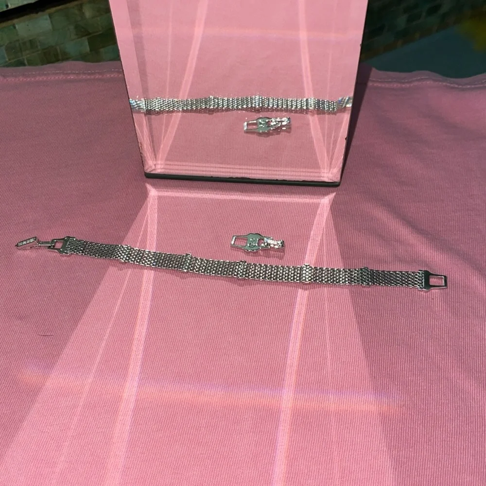 SWAVROSKI Bracelet - Picture 5 of 8